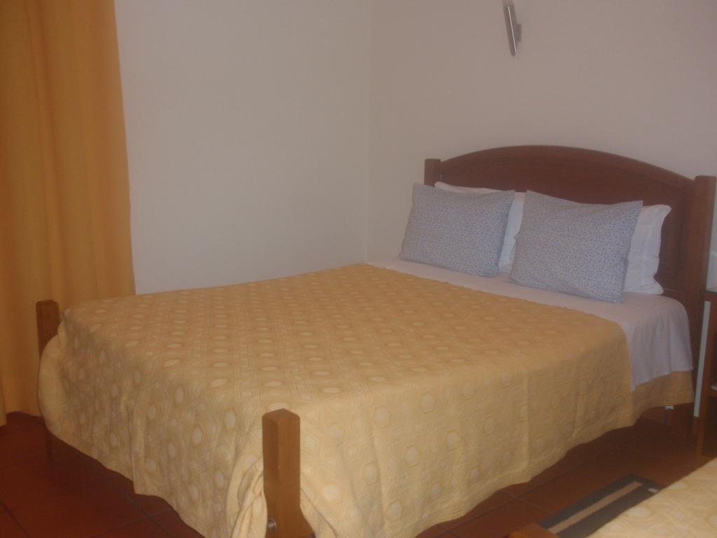 מלון אודמירה Residencial Idalio מראה חיצוני תמונה